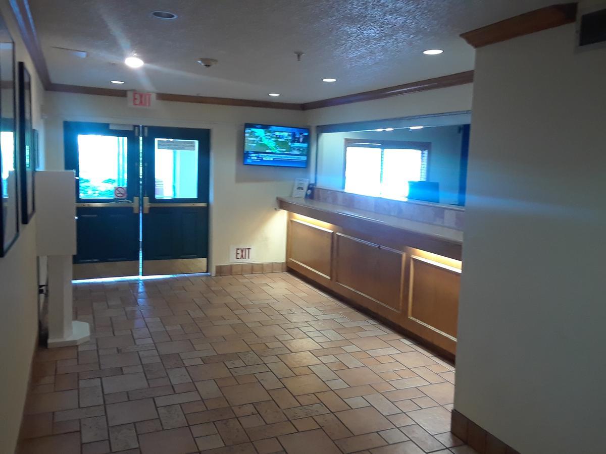 Intown Suites Houston Intercontinental Buitenkant foto