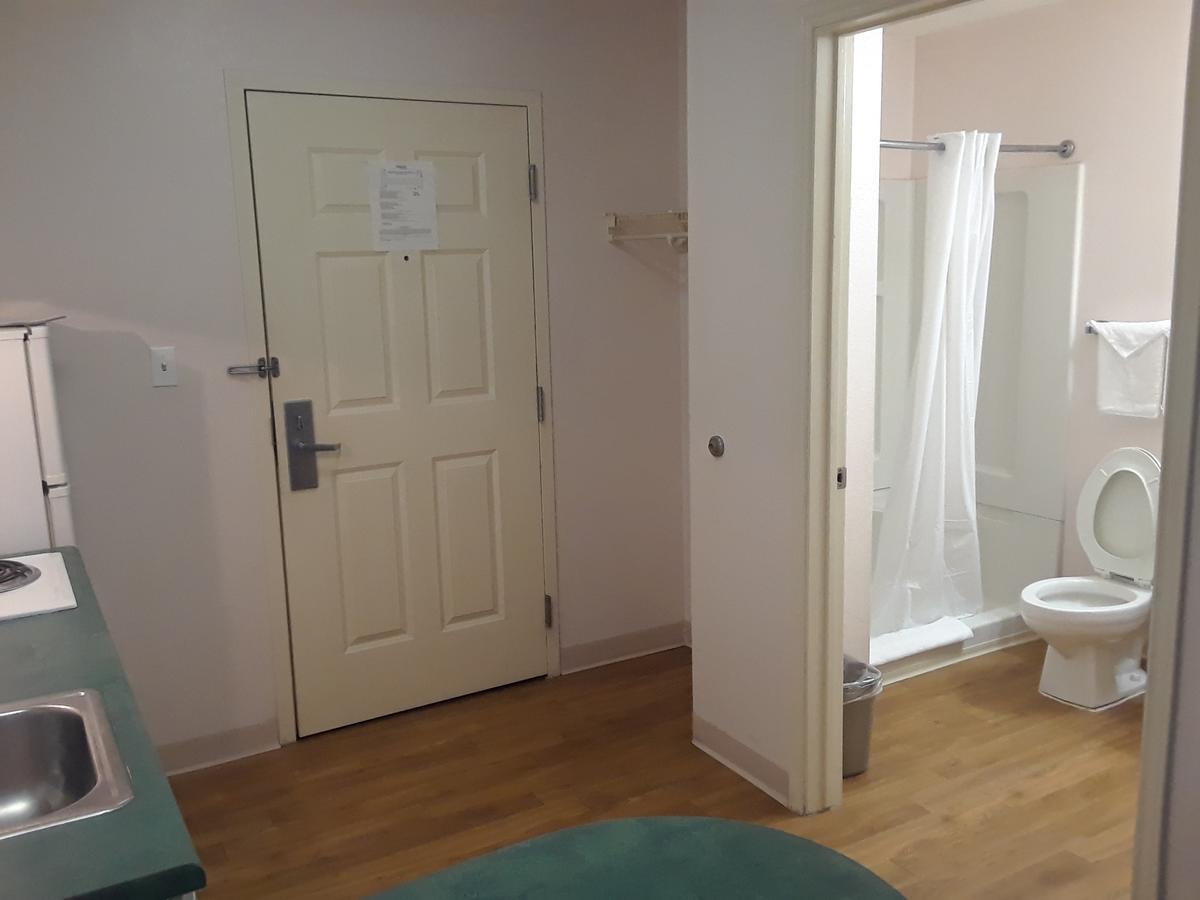 Intown Suites Houston Intercontinental Buitenkant foto